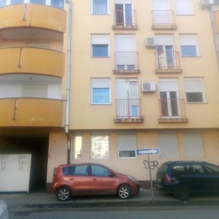 Ivana Center Novi Sad Exteriér fotografie
